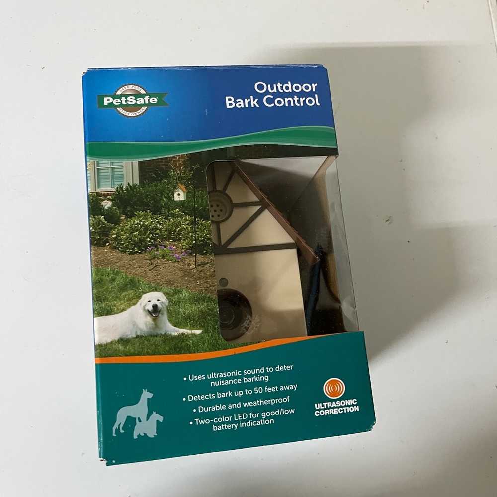 PetSafe Green and White Bark Control Device